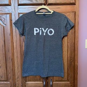 Piyo tee